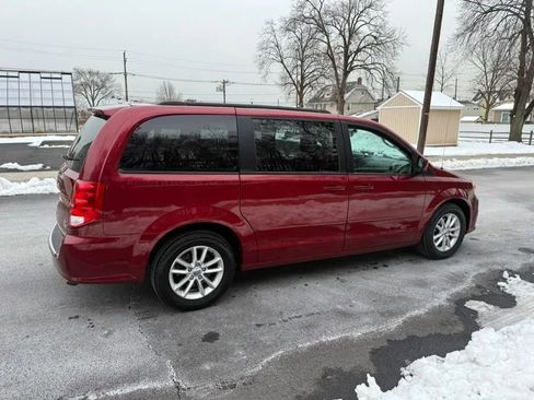 Used 2014 Dodge Grand Caravan SXT image 8