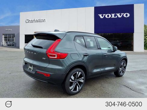 New 2026 Volvo XC40 B5 Plus w/ Climate Package AWD/4WD image 3