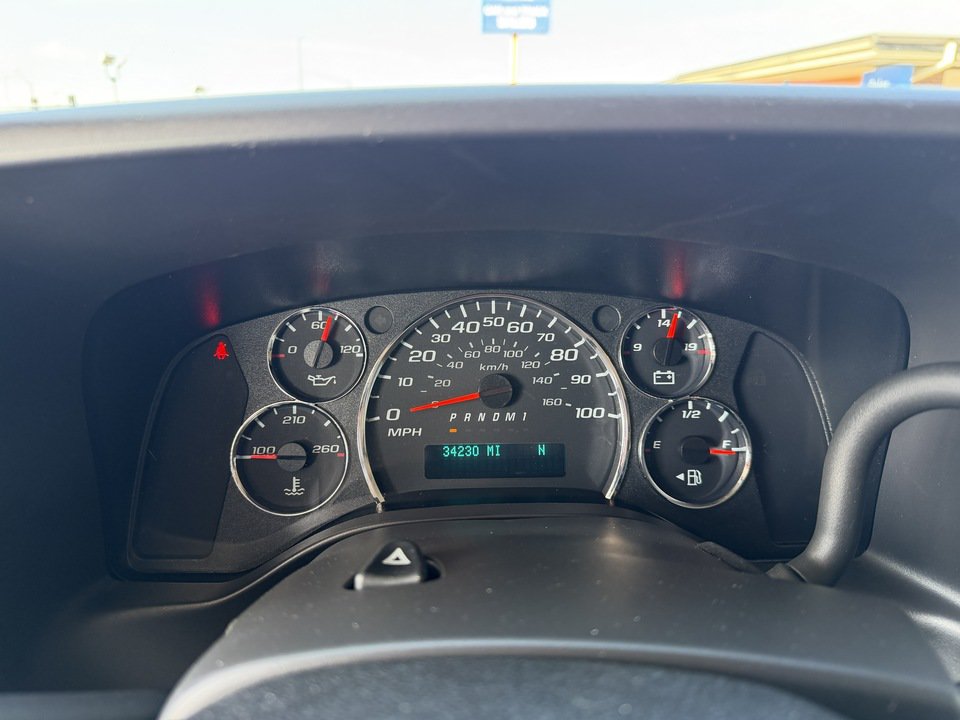 Used 2024 Chevrolet Express 3500 LT w/ LT Preferred Equipment Group RWD image 14