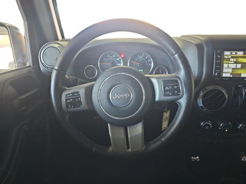 Used 2017 Jeep Wrangler Sport AWD/4WD image 13