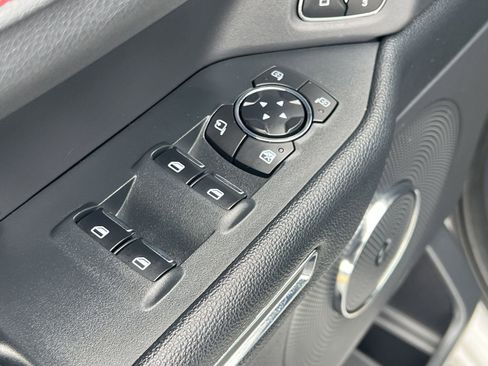 Used 2023 Ford Expedition Limited image 20