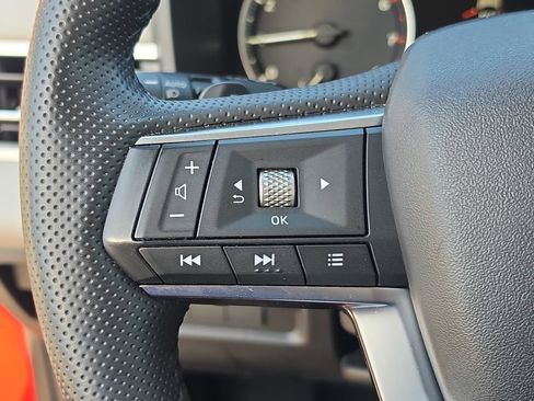 Used 2025 Mitsubishi Outlander SE FWD image 21