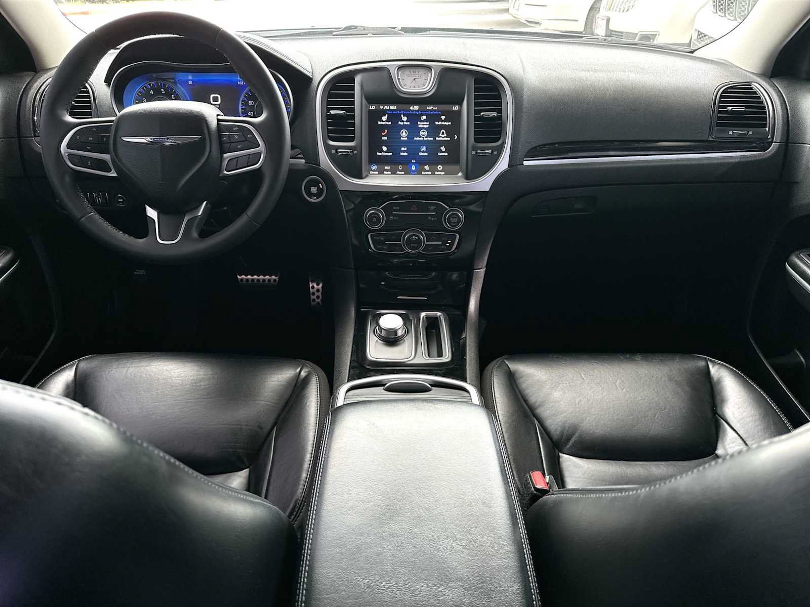 Used 2023 Chrysler 300 Touring L AWD/4WD image 25