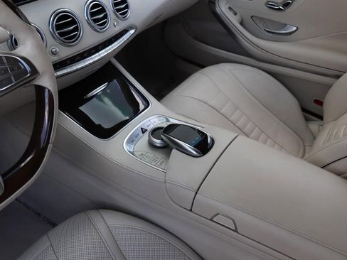 Used 2017 Mercedes-Benz S 550 Cabriolet image 60