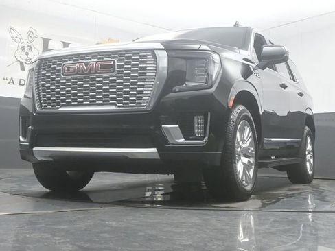 Used 2023 GMC Yukon Denali RWD image 4