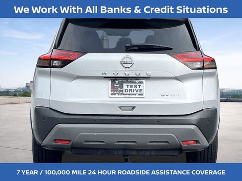 Certified 2022 Nissan Rogue SV image 24