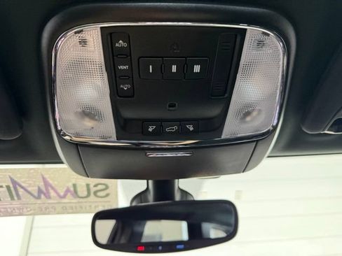 Used 2019 Dodge Durango GT AWD/4WD image 21