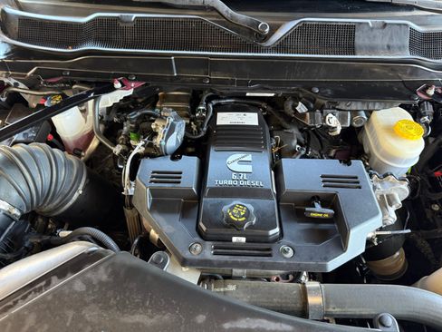 Used 2023 RAM 2500 Laramie AWD/4WD image 34