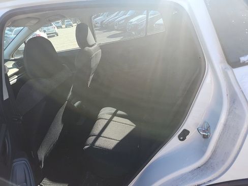 Used 2023 Subaru Crosstrek 2.0i image 9