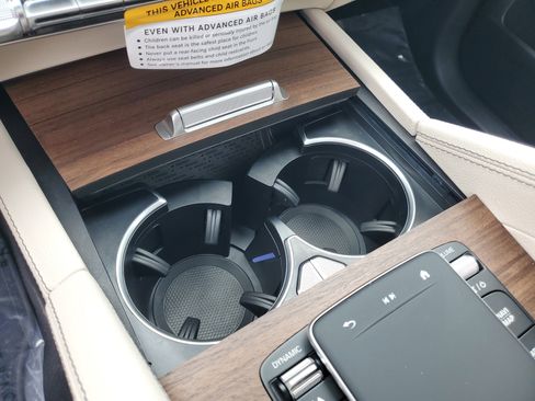 New 2026 Mercedes-Benz GLS 580 4MATIC image 33