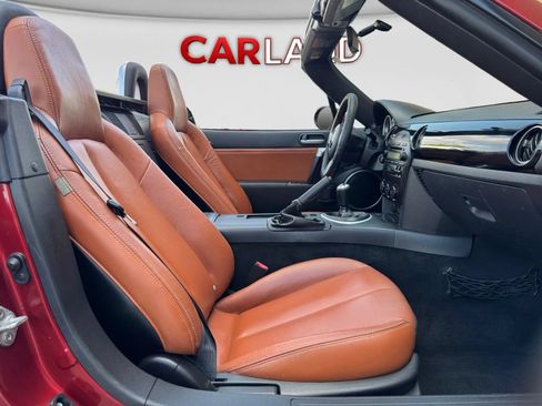Used 2008 MAZDA MX-5 Miata Grand Touring w/ Premium Pkg RWD image 17
