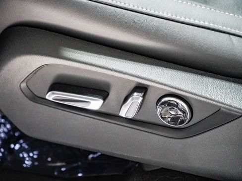 Used 2025 Acura MDX SH-AWD w/ Technology Package image 24