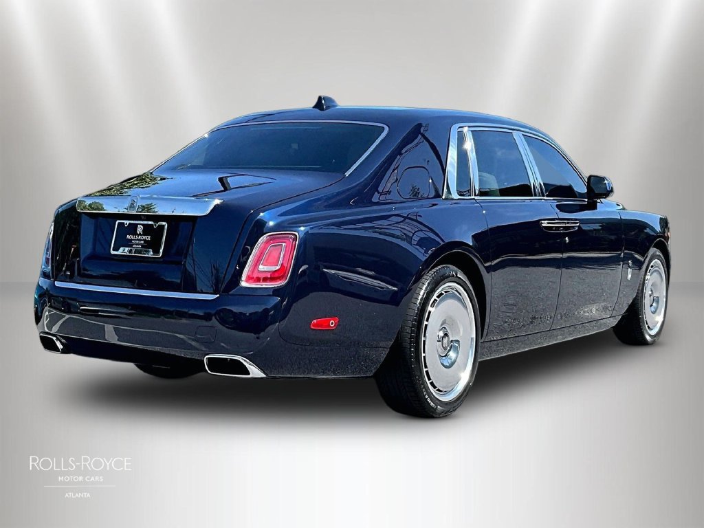 Certified 2026 Rolls-Royce Phantom Sedan RWD image 11