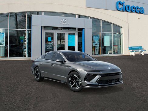 New 2026 Hyundai Sonata SEL image 2