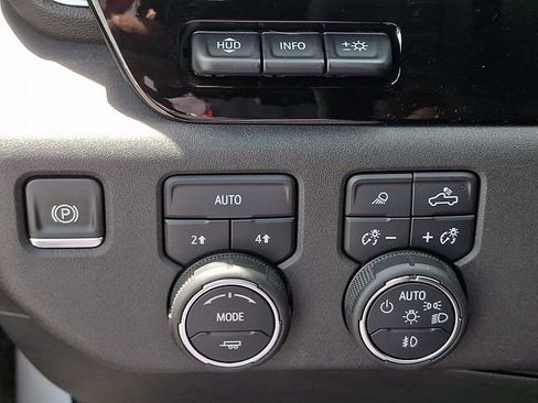 Used 2023 Chevrolet Silverado 1500 LTZ w/ Technology Package AWD/4WD image 22