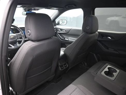 Used 2025 Chevrolet Equinox LT FWD image 29