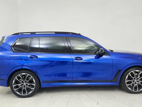 Used 2025 BMW X7 M60i image 6