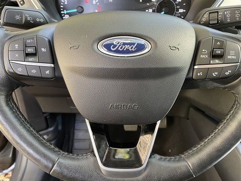 Used 2020 Ford Escape SEL image 18