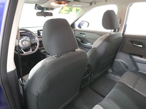 Used 2023 Nissan Rogue SV image 23