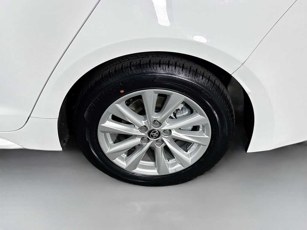 Certified 2026 Toyota Corolla LE w/ LE Premium Package FWD image 34