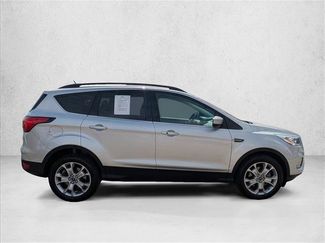 Used 2019 Ford Escape SEL AWD/4WD video 4