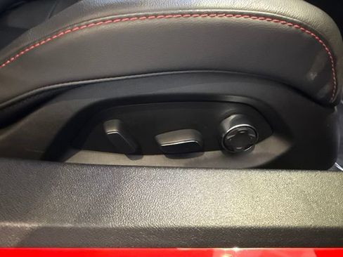 Used 2024 Chevrolet Corvette Stingray Premium Cpe w/ Z51 Performance Package RWD image 43