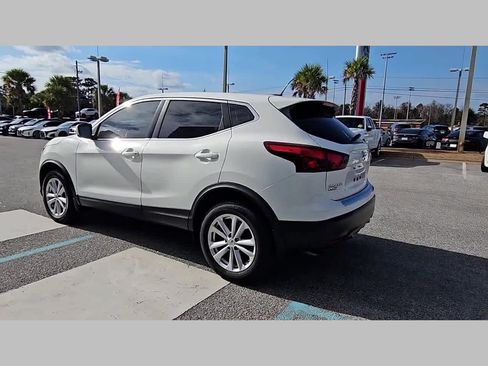Used 2018 Nissan Rogue Sport S w/ S Appearance Package image 29