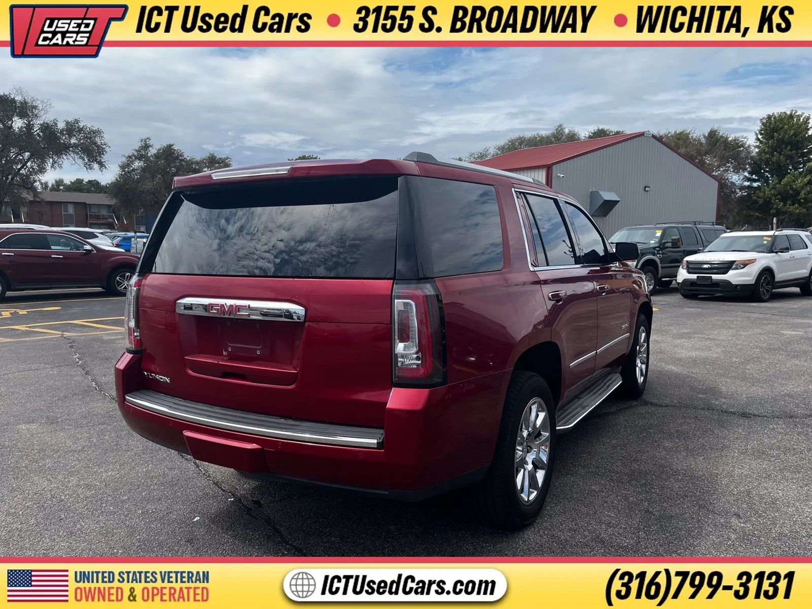 Used 2015 GMC Yukon Denali w/ Touring Package AWD/4WD image 3