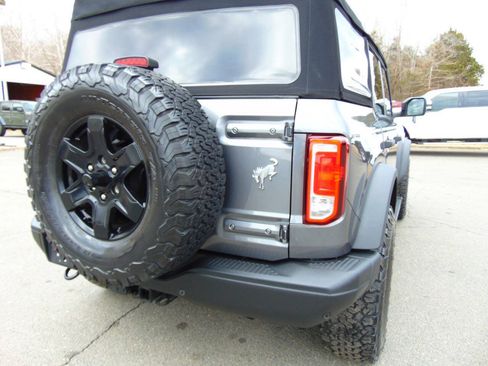 Used 2022 Ford Bronco Black Diamond AWD/4WD image 32