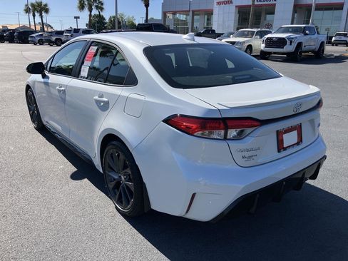New 2026 Toyota Corolla SE FWD image 3
