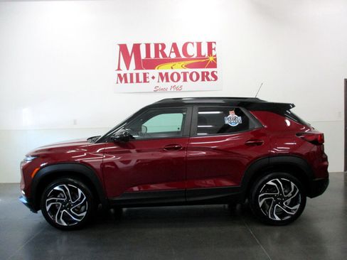 Used 2024 Chevrolet TrailBlazer RS w/ Convenience Package image 2