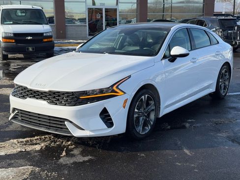 Used 2023 Kia K5 EX image 4