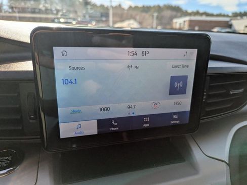 Used 2021 Ford Explorer XLT image 22