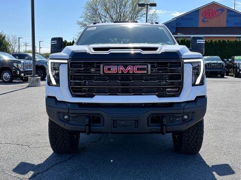 New 2026 GMC Sierra 2500 AT4X w/ AT4X AEV Edition AWD/4WD image 4