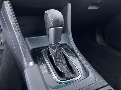 Used 2016 Subaru Crosstrek 2.0i Limited image 20