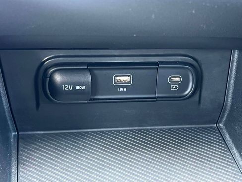 Used 2024 Kia Sportage LX AWD/4WD image 12