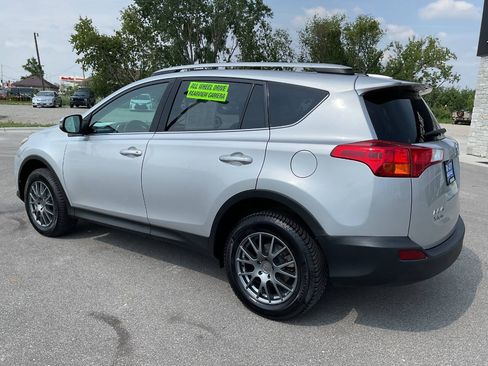 Used 2014 Toyota RAV4 XLE AWD/4WD image 4