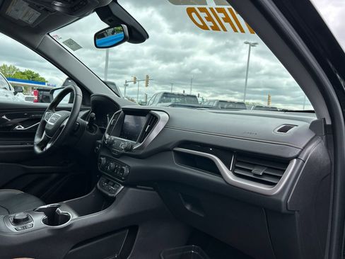 Used 2023 GMC Terrain AT4 AWD/4WD image 39