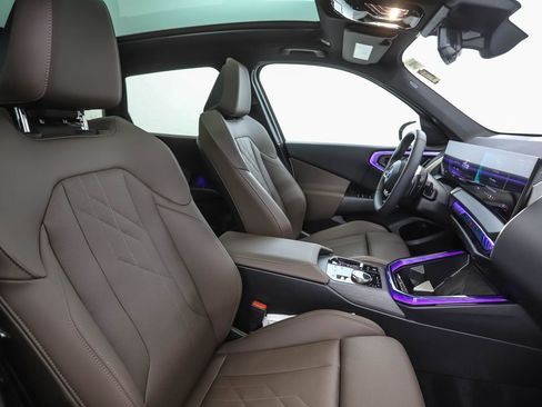 Certified 2025 BMW X3 xDrive30i w/ Convenience Package image 31