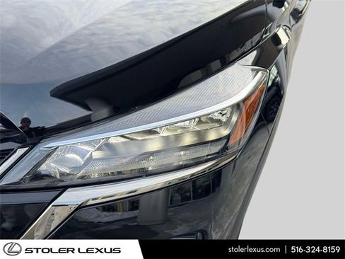 Used 2023 Nissan Kicks SR w/ SR Premium Package image 7