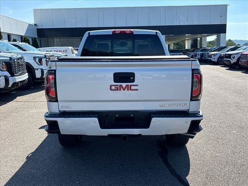 Certified 2017 GMC Sierra 1500 Denali AWD/4WD image 5