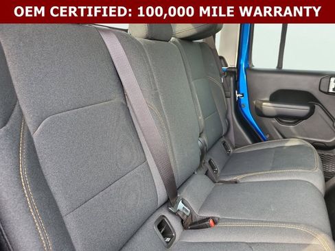 Used 2024 Jeep Gladiator Sport AWD/4WD image 13