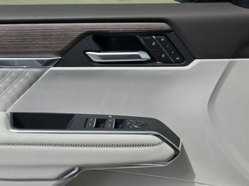 New 2026 GMC Acadia Denali w/ Super Cruise Package AWD/4WD image 29