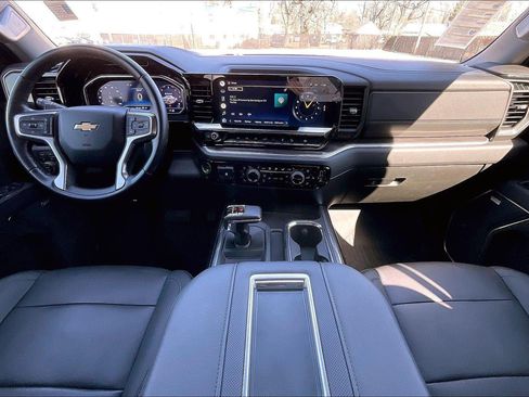Used 2022 Chevrolet Silverado 1500 LTZ image 16