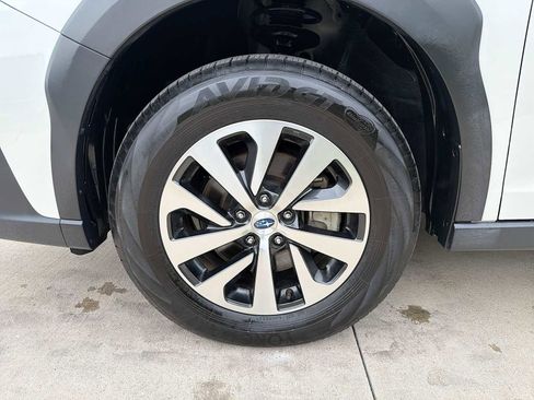 Used 2024 Subaru Outback Premium AWD/4WD image 10