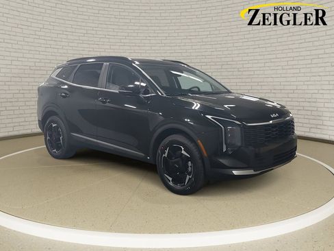 New 2026 Kia Sportage EX w/ EX Panoramic Sunroof Package image 3