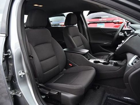 Used 2024 Chevrolet Malibu LT image 18