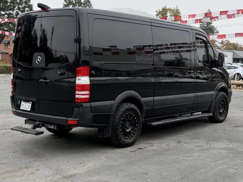 Used 2017 Mercedes-Benz Sprinter 2500 image 11