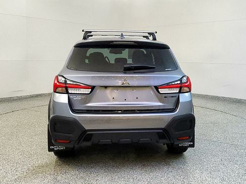 Used 2025 Mitsubishi Outlander Sport AWD image 6