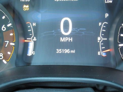 Certified 2024 Jeep Compass Latitude w/ Convenience Group image 28